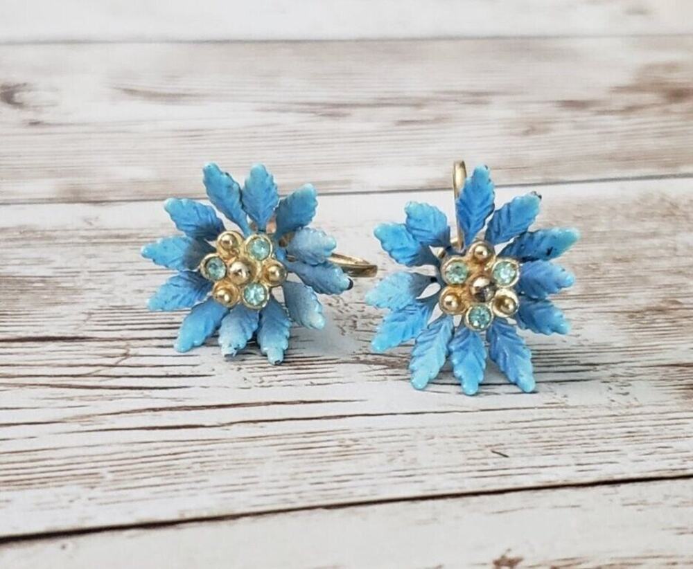 Vintage Screw On Earrings Blue Flower with Gem Stone Center